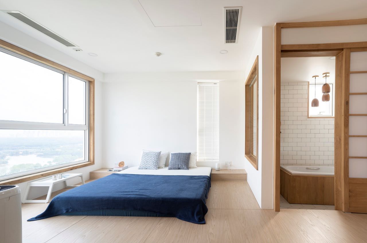 Thiết kế căn phòng ngủ phong cách nhật hiện đại chỉ với 1 tấm nệm rất đơn giản và gọn gàng