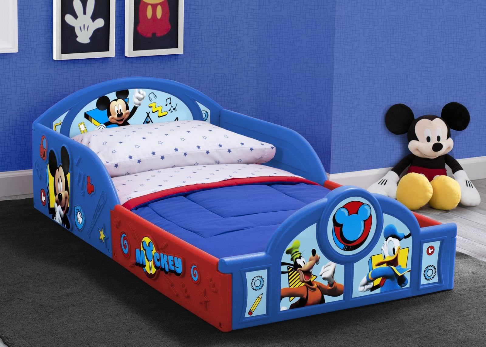 Thiết kế giường ngủ dạng hộp nhỏ chủ đề Chuột Mickey dễ thương