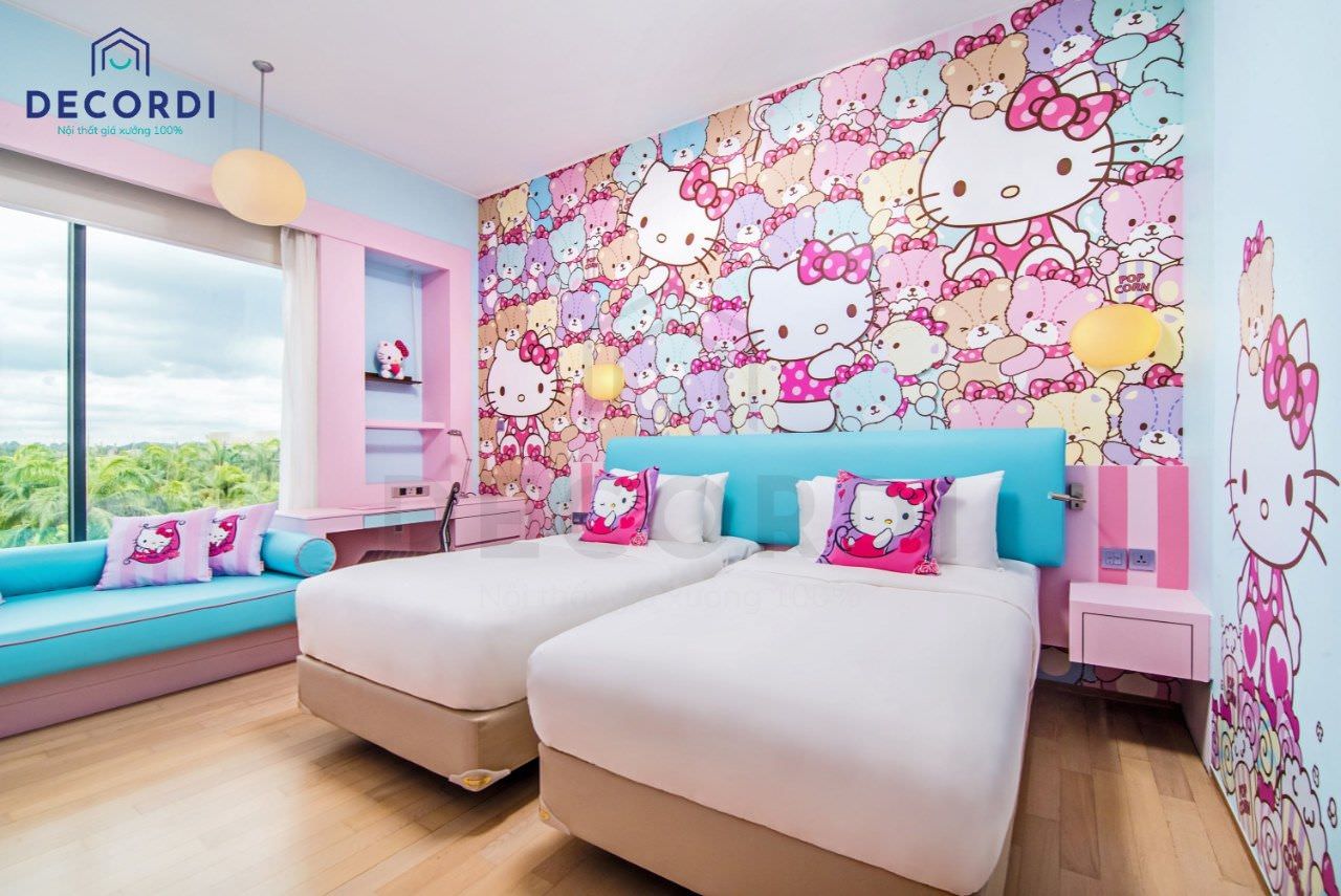 Thiết kế phòng ngủ cho 2 bé với 2 giường riêng biệt, xung quanh sử dụng giấy dán tường hello kitty